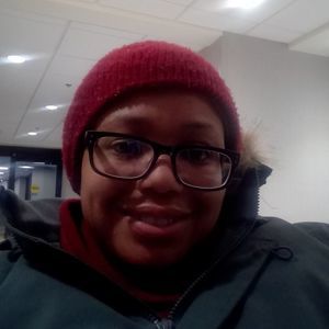 Meet your Posher, Alexis